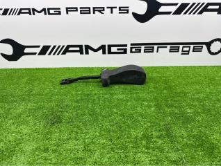 Ограничитель двери передний правый Mercedes-Benz GLA-Class 2023 контрактная Ограничитель двери передний правый Mercedes-Benz GLA-Class 2023