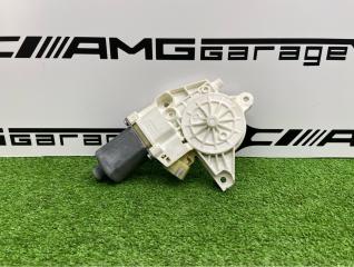 Фото запчасти мотор стеклоподъемника передний левый Mercedes-Benz M-Class контрактная запчасть Запчасть мотор стеклоподъемника передний левый Mercedes-Benz M-Class