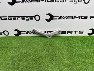 Кронштейн подрамника передний правый Mercedes-Benz GLE-Class 2023