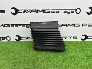 Воздухозаборник левый Mercedes-Benz G-Class 2023 контрактная Воздухозаборник левый Mercedes-Benz G-Class 2023