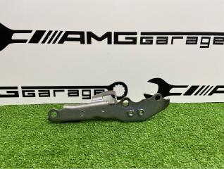 Кронштейн турбины Mercedes-Benz GLC-Class 2017 контрактная Кронштейн турбины Mercedes-Benz GLC-Class 2017