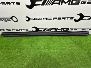 Уплотнитель моторного отсека Mercedes-Benz GLE-Class