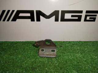 Запчасть кронштейн передний правый Porsche 911 2016