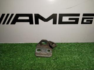 Запчасть кронштейн передний левый Porsche 911 2016