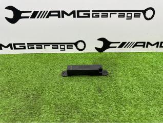 Запчасть антенный усилитель Mercedes-Benz C-Class