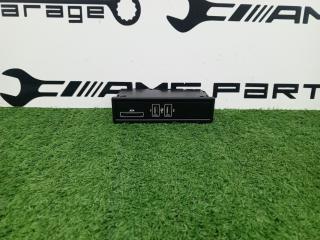 Модуль USB Mercedes-Benz E-Class контрактная Модуль USB Mercedes-Benz E-Class