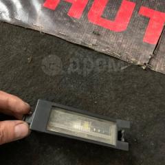 Фото запчасти фонарь подсветки номера OPEL ASTRA Б/У запчасть Запчасть фонарь подсветки номера OPEL ASTRA