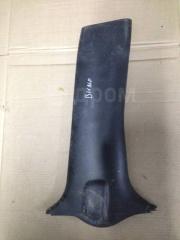 Запчасть стойка салона центральная MAZDA FAMILIA