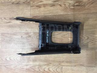 Фото запчасти подлокотник NISSAN PRIMERA 2007 Б/У запчасть Запчасть подлокотник NISSAN PRIMERA 2007