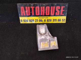 Запчасть кронштейн опоры двигателя правый MAZDA MILLENIA 2001