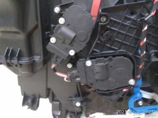 Запчасть моторчик отопителя (печки) AUDI Q5 2016