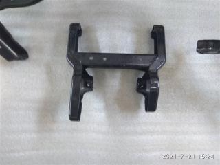 Запчасть кронштейн рулевой колонки AUDI Q5 2016