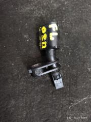 Запчасть датчик abs передний левый VOLKSWAGEN POLO 2013