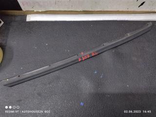 Запчасть уплотнитель двери задний левый Peugeot 307