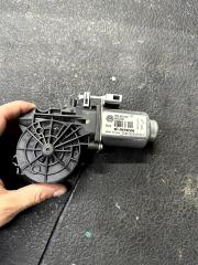 Запчасть моторчик стеклоподъемника стп передний правый VOLKSWAGEN POLO 2013