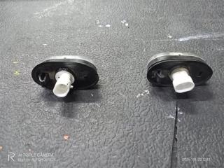 Запчасть плафон подсветки номера (пара) Лада Приора 2014