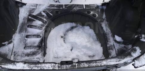 Запчасть ниша запасного колеса PEUGEOT 308