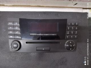 Запчасть магнитола mercdes benz c