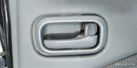 Фото запчасти накладка ручки внутренней NISSAN ALMERA CLASSIC Б/У запчасть Запчасть накладка ручки внутренней NISSAN ALMERA CLASSIC