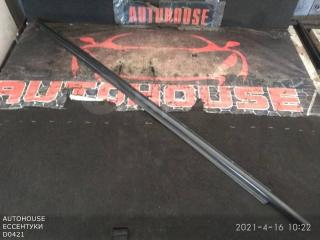 Фото запчасти молдинг стекла TOYOTA AURIS 2007 Б/У запчасть Запчасть молдинг стекла TOYOTA AURIS 2007