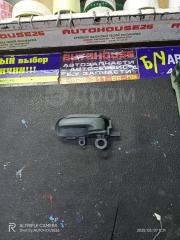 Фото запчасти ручка двери внутренняя левая TOYOTA VITZ Б/У запчасть Запчасть ручка двери внутренняя левая TOYOTA VITZ