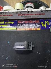 Фото запчасти ручка двери внутренняя правая TOYOTA SIENTA 2004 Б/У запчасть Запчасть ручка двери внутренняя правая TOYOTA SIENTA 2004