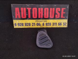 Запчасть решетка воздуховода MAZDA FAMILIA