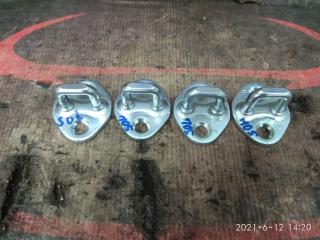 Запчасть ответная часть замка двери rio 2011-2017 HYUNDAI SOLARIS