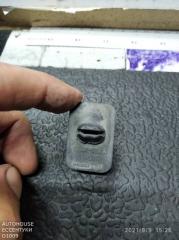 Фото запчасти отбойник двери правой задней TOYOTA SIENTA 2004 Б/У запчасть Запчасть отбойник двери правой задней TOYOTA SIENTA 2004