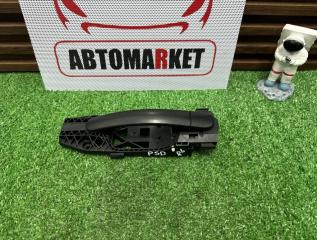 Фото запчасти ручка двери наружняя с кронштейном задняя левая VOLKSWAGEN POLO 2013 Б/У запчасть Запчасть ручка двери наружняя с кронштейном задняя левая VOLKSWAGEN POLO 2013