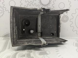 Запчасть полка аккумулятора Ford Focus 2008