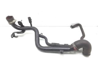 Запчасть трубка охлаждающей жидкости металлическая Audi A4 2004