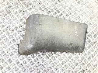 Запчасть клык бампера задний правый Ford Transit 2004