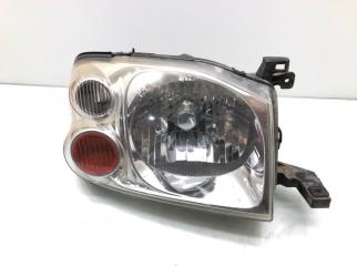 Запчасть фара правая Nissan Navara 2003