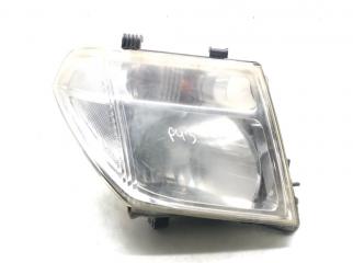 Запчасть фара правая Nissan Navara 2005
