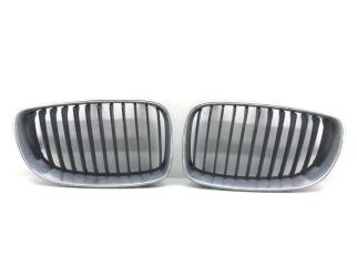Решетка радиатора BMW 1 2010
