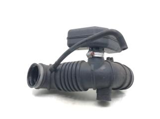 Запчасть патрубок воздушного фильтра Mitsubishi Space Star 2002