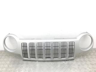 Решетка радиатора Jeep Cherokee 2001