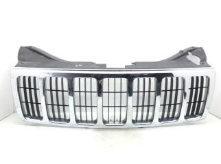 Решетка радиатора Jeep Grand Cherokee 2005