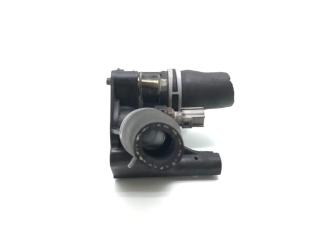 Фланец (тройник) системы охлаждения Volvo S40 2009