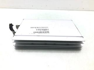 Усилитель музыкальный Chrysler 300C 2009