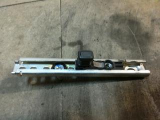 Запчасть механизм регулировки ремня безопасности Renault Sandero 2011