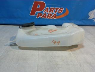 Запчасть бачок омывателя Renault Sandero 2011