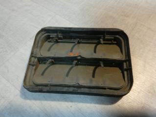 Запчасть решетка вентиляционная Renault Sandero 2011