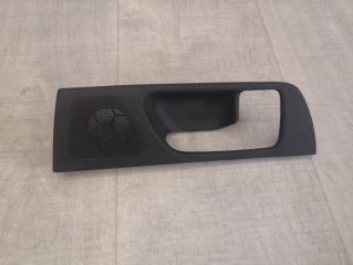Запчасть накладка ручки внутренней задняя правая Toyota Avensis 2006