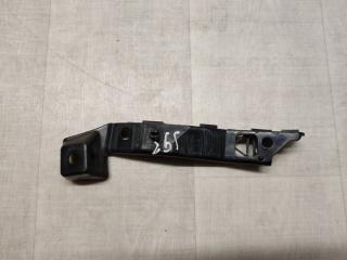 Запчасть кронштейн переднего бампера правый Kia Ceed 2010