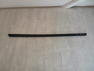 Запчасть накладка стекла задняя левая Geely Emgrand EC7 2013