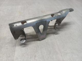 Запчасть кронштейн Nissan Note