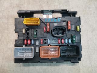 Запчасть блок предохранителей Citroen C5