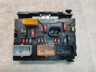 Фото запчасти блок предохранителей Citroen C4 Picasso Б/У запчасть Запчасть блок предохранителей Citroen C4 Picasso